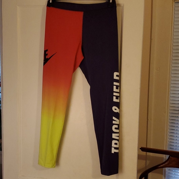 Nike Pants - Nike Women's Track 👣 and Field